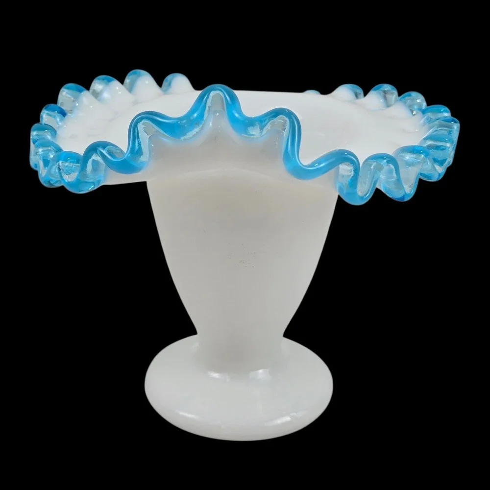 Vintage Fenton Milk Glass Ruffled Fan Edge Aqua Blue Crest Bud Vase MINT COND
